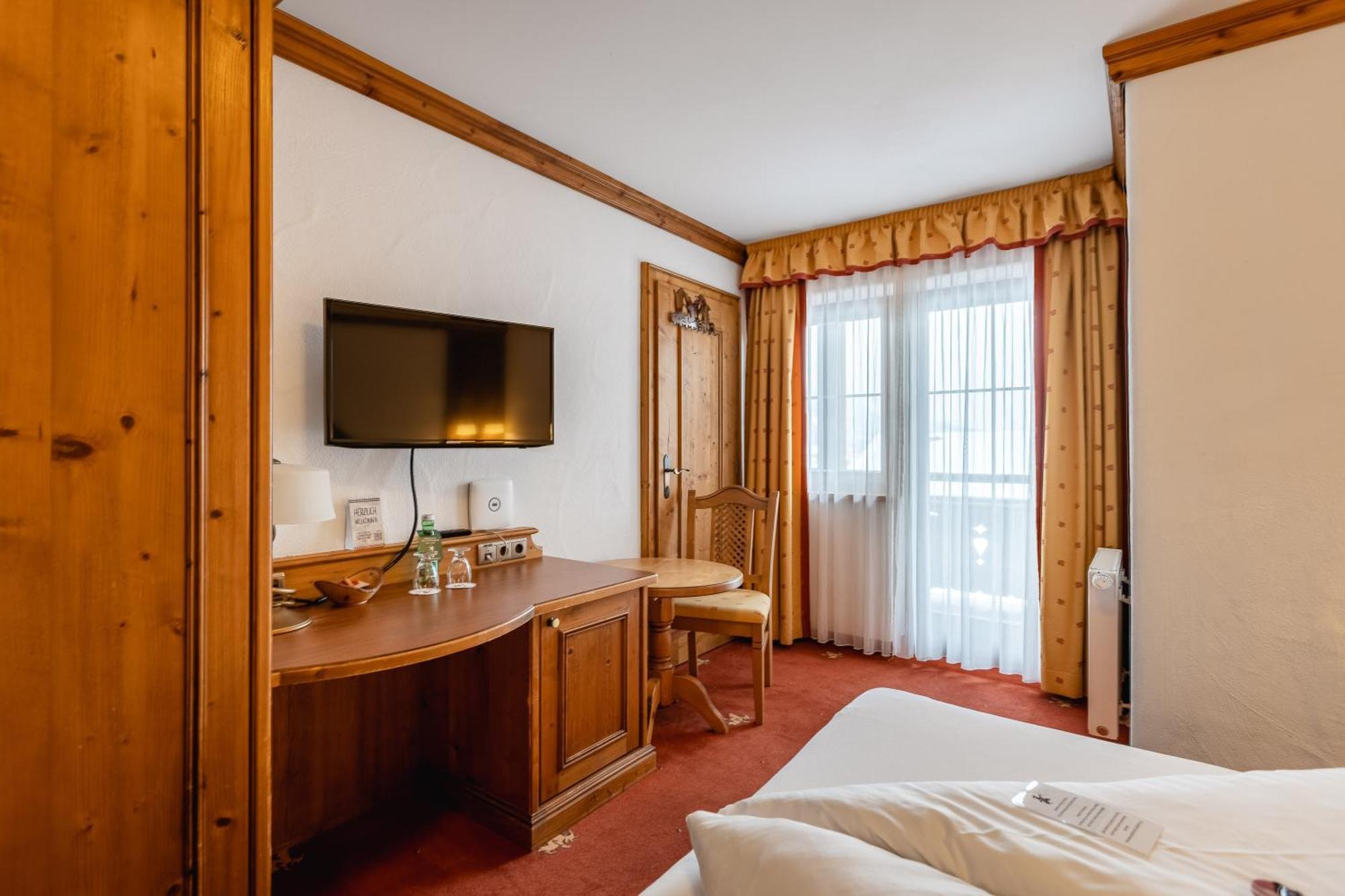 Hotel Restaurant Hexenalm Зелль Екстер'єр фото